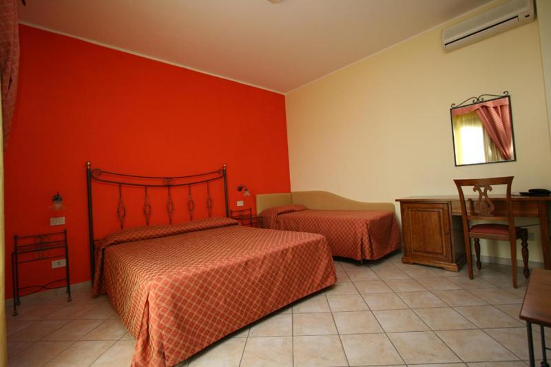 Zingaro Hotel San Vito Lo Capo Rum bild